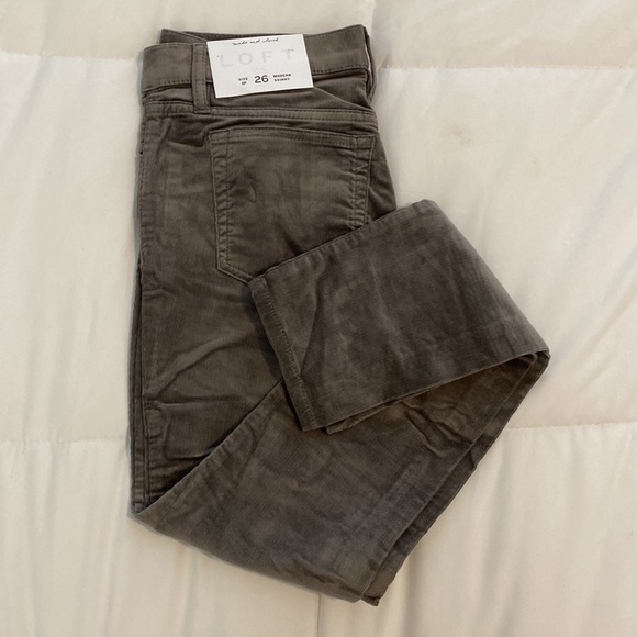LOFT Corduroy Skinny Pants- Size 2 - Picture 3 of 7